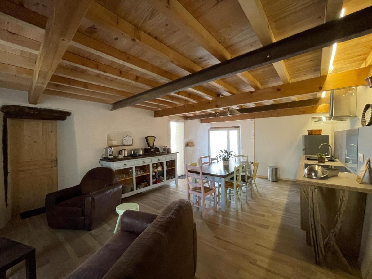 Villa L'ancienne étable à Brens  Extérieur photo